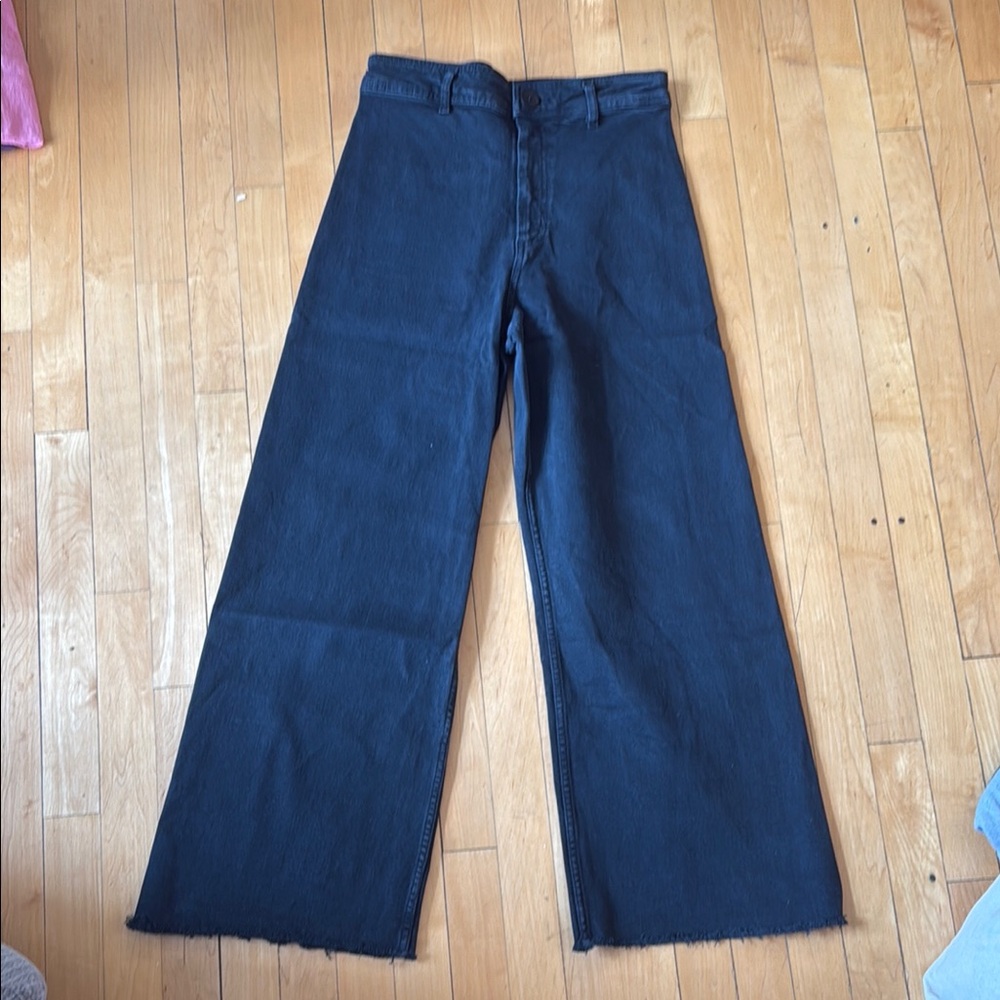 Black Wide-Leg Jeans